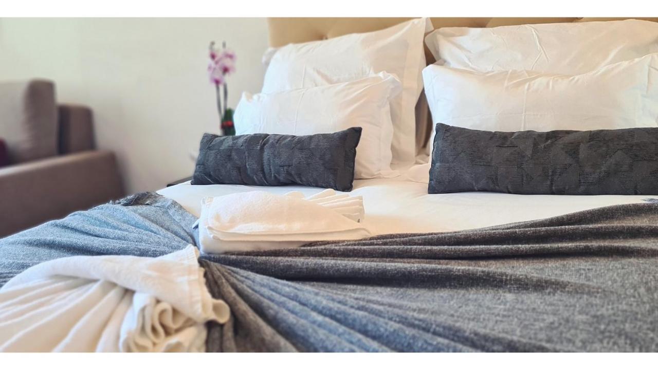 Rentalist Apartaments- Santa Catarina Porto Ngoại thất bức ảnh